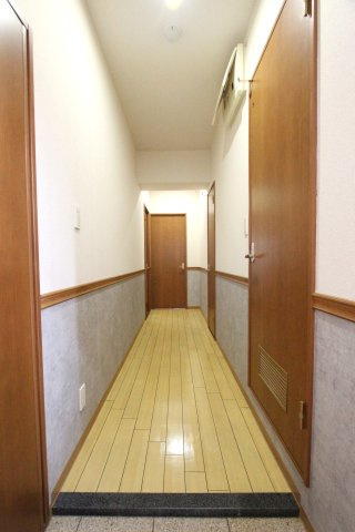 トリニティの玄関