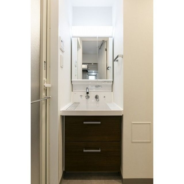 リバーレ浅草駒形の洗面所