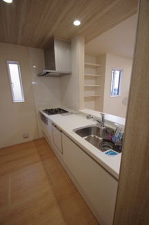 【外観】 | 【仲介手数料無料！！】府中市日新町2丁目　新築戸建て（全1棟）1号棟　5390万円 | 令和７年１２月２７日撮影　建築中