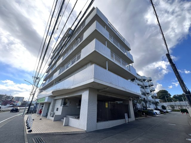 3面バルコニーの開放感！空と友達！！【リフォーム／東建ニューハイツ戸塚】