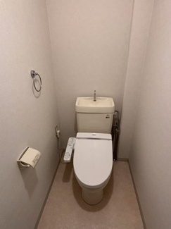 【トイレ】 | ベルメゾン住吉 | 温水洗浄便座のトイレになります！