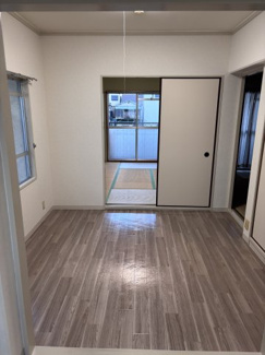 【居間・リビング】 | ベルメゾン住吉 | 8.5畳のLDKです。