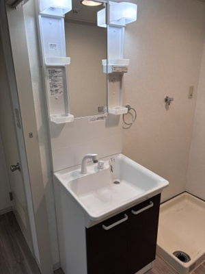 【独立洗面台】 | ベルメゾン住吉 | 嬉しい綺麗な独立洗面化粧台です！