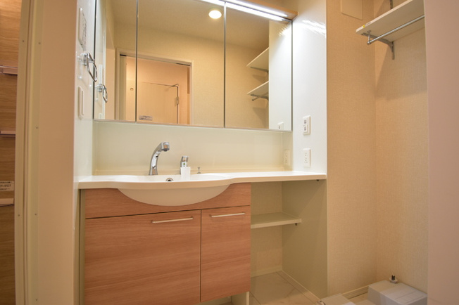 【洗面所】 | Eterno