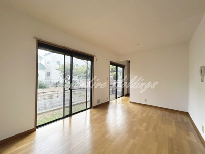 【居間・リビング】 | 小和田1丁目水島貸家