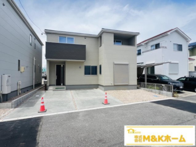 半田市宮本町6丁目　全5棟　4号棟の前面道路含む現地写真|R8.5.2撮影　24時間換気システム搭載♪