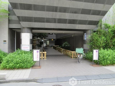 【エントランス】 | ラフォレ根岸