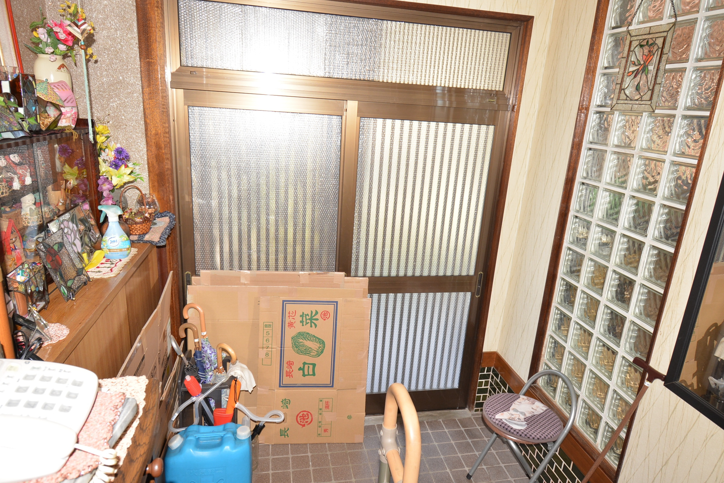 丹波市春日町歌道谷の中古一戸建の玄関