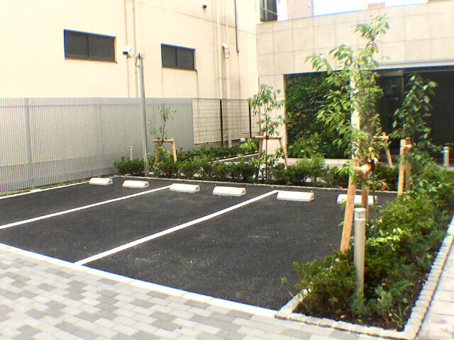 北区東田端２丁目の賃貸マンションの駐車場