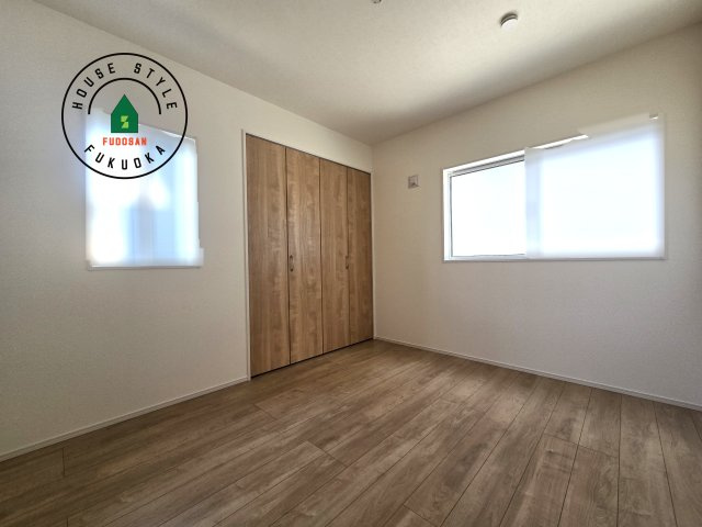 福岡市城南区七隈3丁目第1-3棟（1号棟）の内観：施工例|穏やかな光が差し込む室内には、穏やかな時間が流れます。