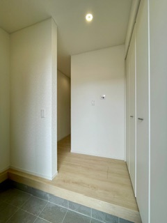【玄関】 | 福島市松木町第1　2号棟（SK）