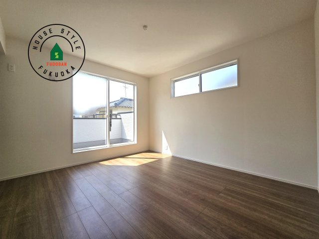 福岡市城南区七隈3丁目第1-3棟（3号棟）の内観：施工例|主寝室には収納力に優れたクローゼットがありますので、お部屋もすっきり片付きます。