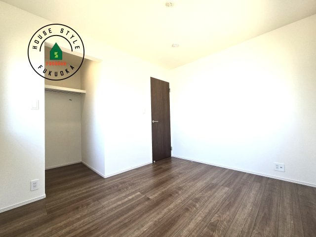 福岡市城南区七隈3丁目第1-3棟（3号棟）の内観：施工例|和室を上手に活用すると暮らし方の幅が広がります。例えば普段は開け放して、子供の小さいうちはお昼寝や遊びのスペースに。畳はソフトなので転んでもケガをしにくく安心です