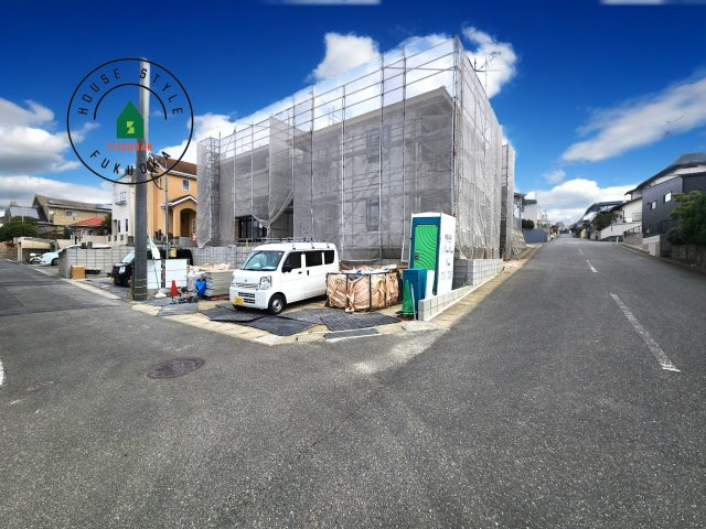 大野城市南ヶ丘2丁目第3-2棟（2号棟）の前面道路含む現地写真|見学の時間などお気軽にお問い合わせ下さい。