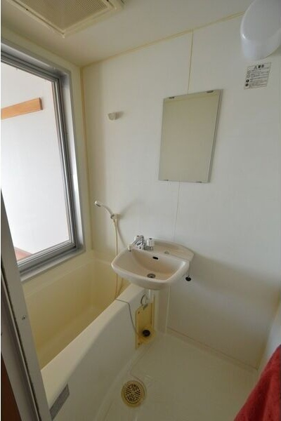 一番町ヒューマンビルの浴室