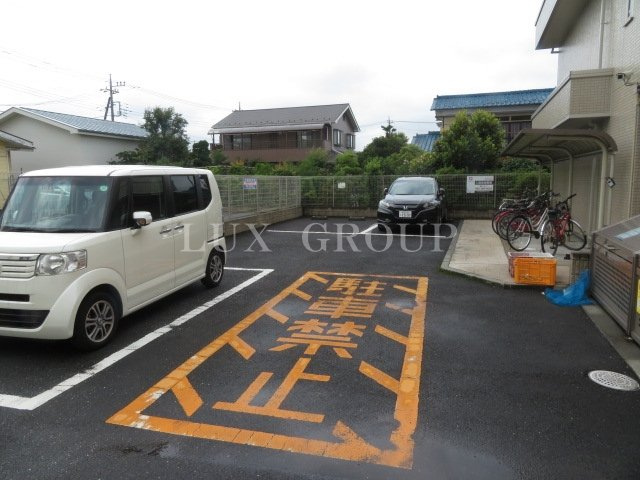 【駐車場】 | サンヴィレッジ中河原