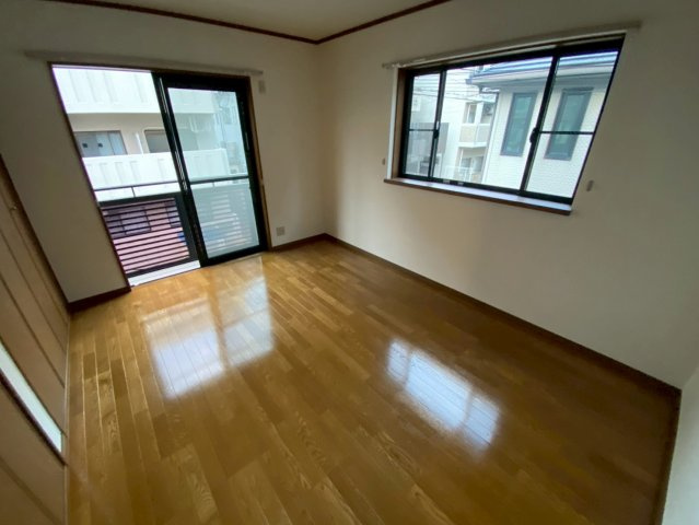 森南町3丁目貸家の居間・リビング