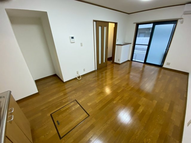 森南町3丁目貸家の居間・リビング