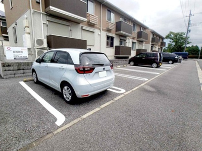 【駐車場】 | ヴィクトワール Ⅲ Ｂ | 駐車場