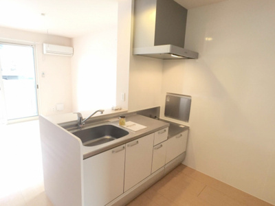 【キッチン】 | サンビレッジ戸祭 Ｂ | 対面キッチン