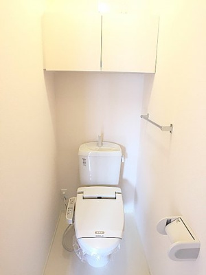 【トイレ】 | サンビレッジ戸祭 Ｂ | 温水洗浄暖房便座