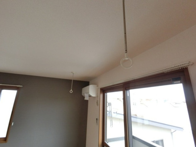 【内装】 | アティール ソフィア Ｂ | 室内物干しとエアコン