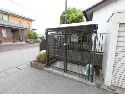 【その他共用部分】 | アティール ソフィア Ｂ | Ａ棟側敷地内ごみステーション