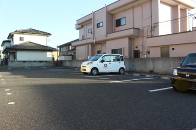 【駐車場】 | グランドール | 駐車場