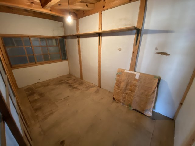 丹波市春日町歌道谷の中古一戸建のその他|作業場 板間 5帖