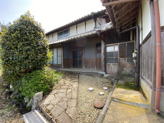 丹波市春日町歌道谷の中古一戸建の外観
