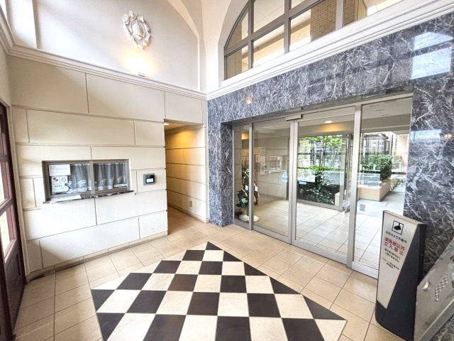 エントランス内もきれに維持されています