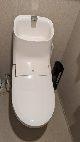 レーベン富士青葉通りプレジデンスタワー　富士市青島町のトイレ|コンパクトな設計で空間を広く感じさせるデザインになっています。