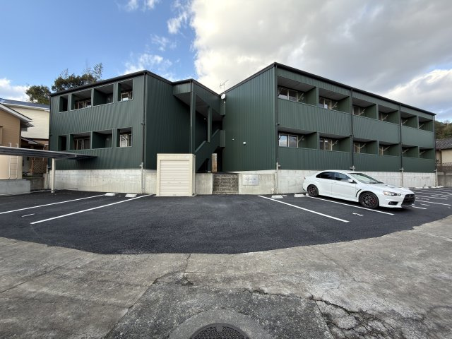 ラフィーネコート