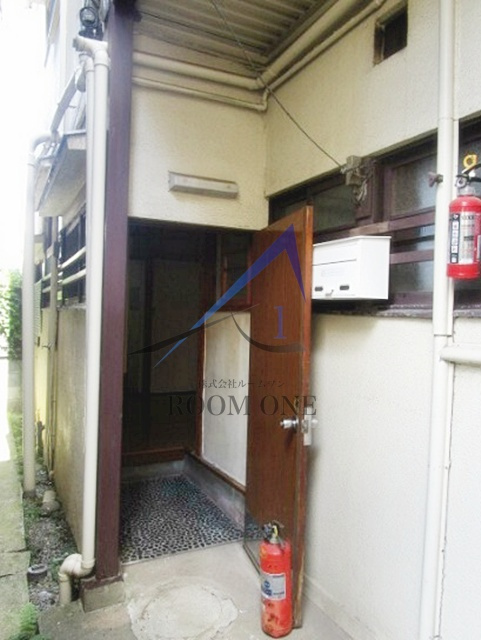 メゾン秋山のエントランス|エントランスです。