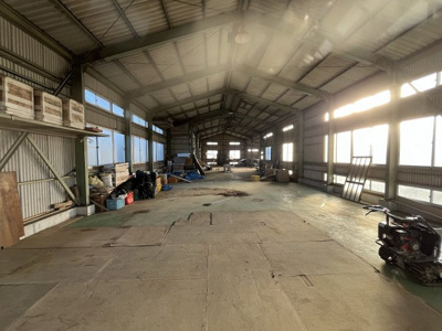 【内装】 | 倉庫付き住宅　牧之原市大寄 | 倉庫内　広々しています