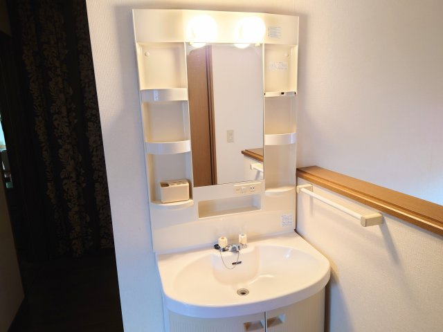 売中古戸建　静岡市清水区神田町の独立洗面台