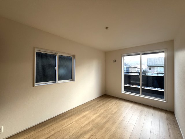 ～サンタフェ鑑賞中に着く魅惑の新築戸建～これであなたもVictory6【瀬谷区宮沢2丁目】の洋室|コンパクトで使いやすい洋室です