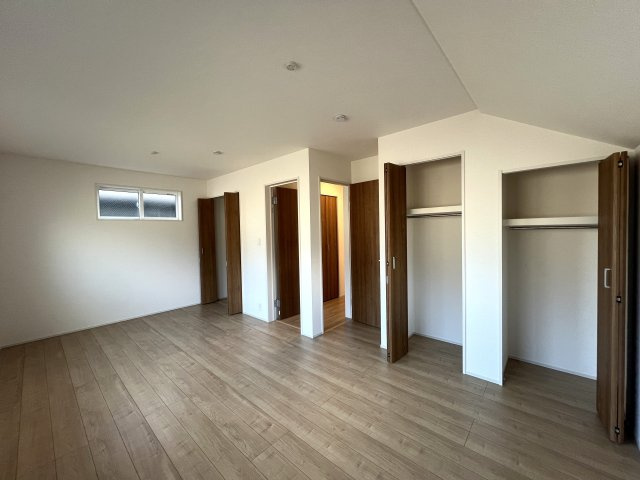 ～サンタフェ鑑賞中に着く魅惑の新築戸建～これであなたもVictory6【瀬谷区宮沢2丁目】の洋室|きれいな洋室です