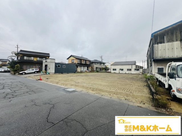 半田市瑞穂町7丁目　全4棟　2号棟の外観|R7.12.4撮影　外壁サイディング貼り♪