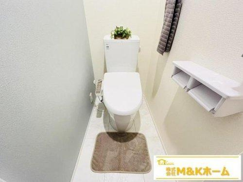 知多市八幡字堀切　全3棟　1号棟のトイレ|トイレ　温水洗浄便座付きです♪