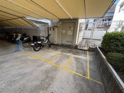 【その他】 | 甲南セゾン兵庫 | 屋根付き駐輪場♪