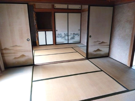 売中古戸建　富士市比奈の和室|来客スペース・子供の遊び場・昼寝スペースなど色々と幅広く使える大活躍の和室です。