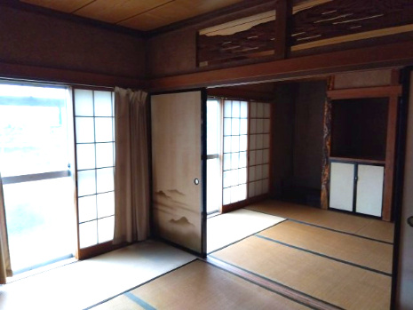 売中古戸建　富士市比奈の和室|畳の香りと柔らかな質感が心地よくリラックスできる空間が広がります。