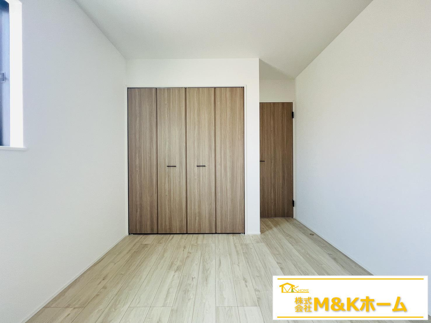 半田市瑞穂町7丁目　全4棟　3号棟の洋室|洋室5.2帖♪（北側）