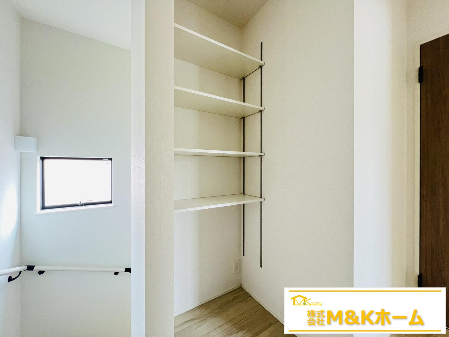 半田市瑞穂町7丁目　全4棟　3号棟の収納|2階階段横に収納あり☆