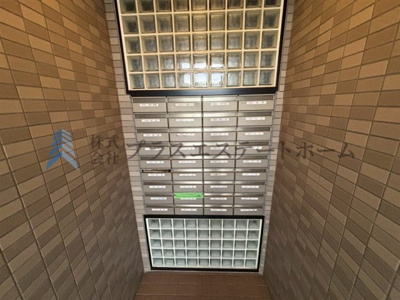 【その他】 | ロワイヤル飾磨 | ガラスブロックがおしゃれな集合ポスト♪