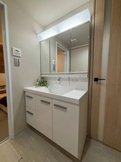【独立洗面台】 | サンメゾン西宮北口ヴァン・エレーブ