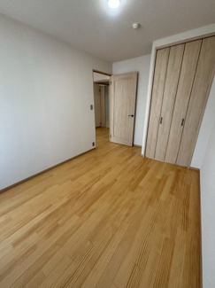 【洋室】 | サンメゾン西宮北口ヴァン・エレーブ