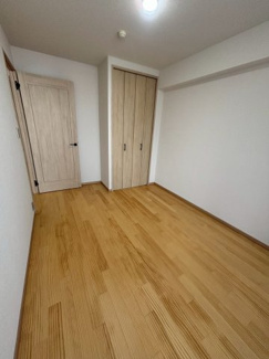 【洋室】 | サンメゾン西宮北口ヴァン・エレーブ