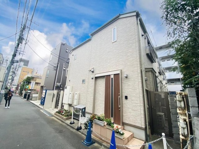 ザ・コート新宿の外観